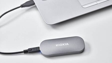 KIOXIA DYSK ZEWNĘTRZNY SSD EXCERIA PLUS 1TB USB 3.2